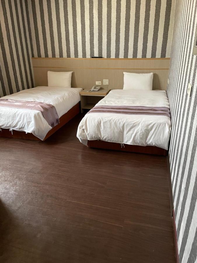 Mei Hua Hotel Гаосюн Экстерьер фото