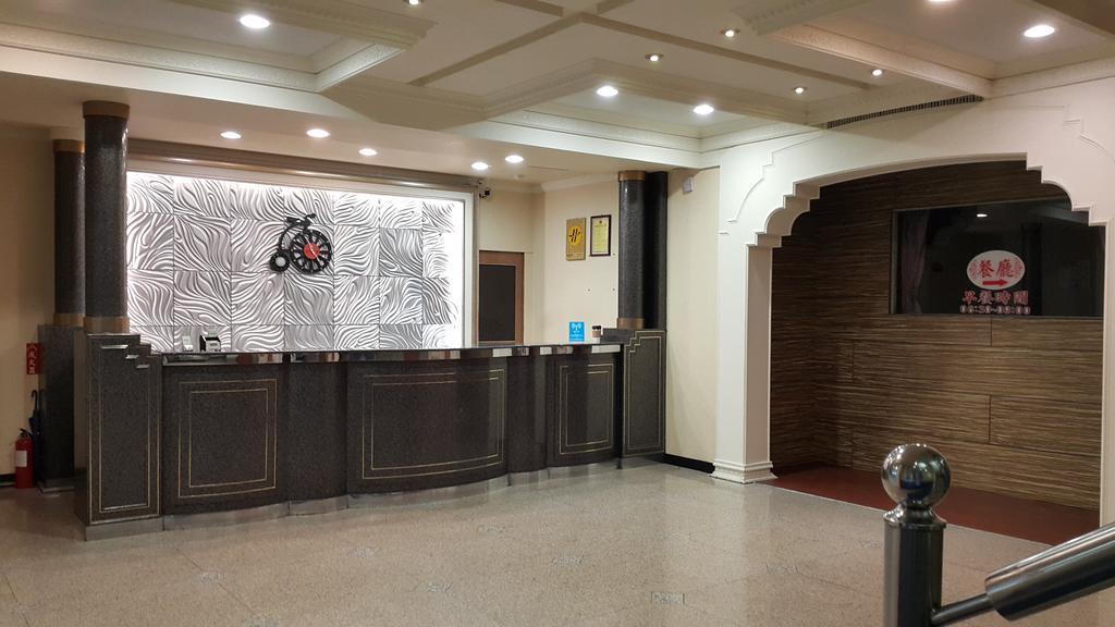 Mei Hua Hotel Гаосюн Экстерьер фото