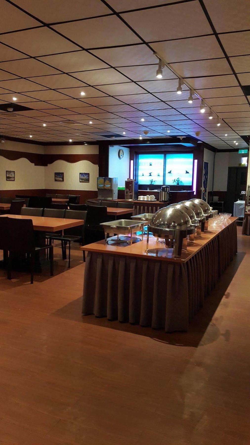 Mei Hua Hotel Гаосюн Экстерьер фото