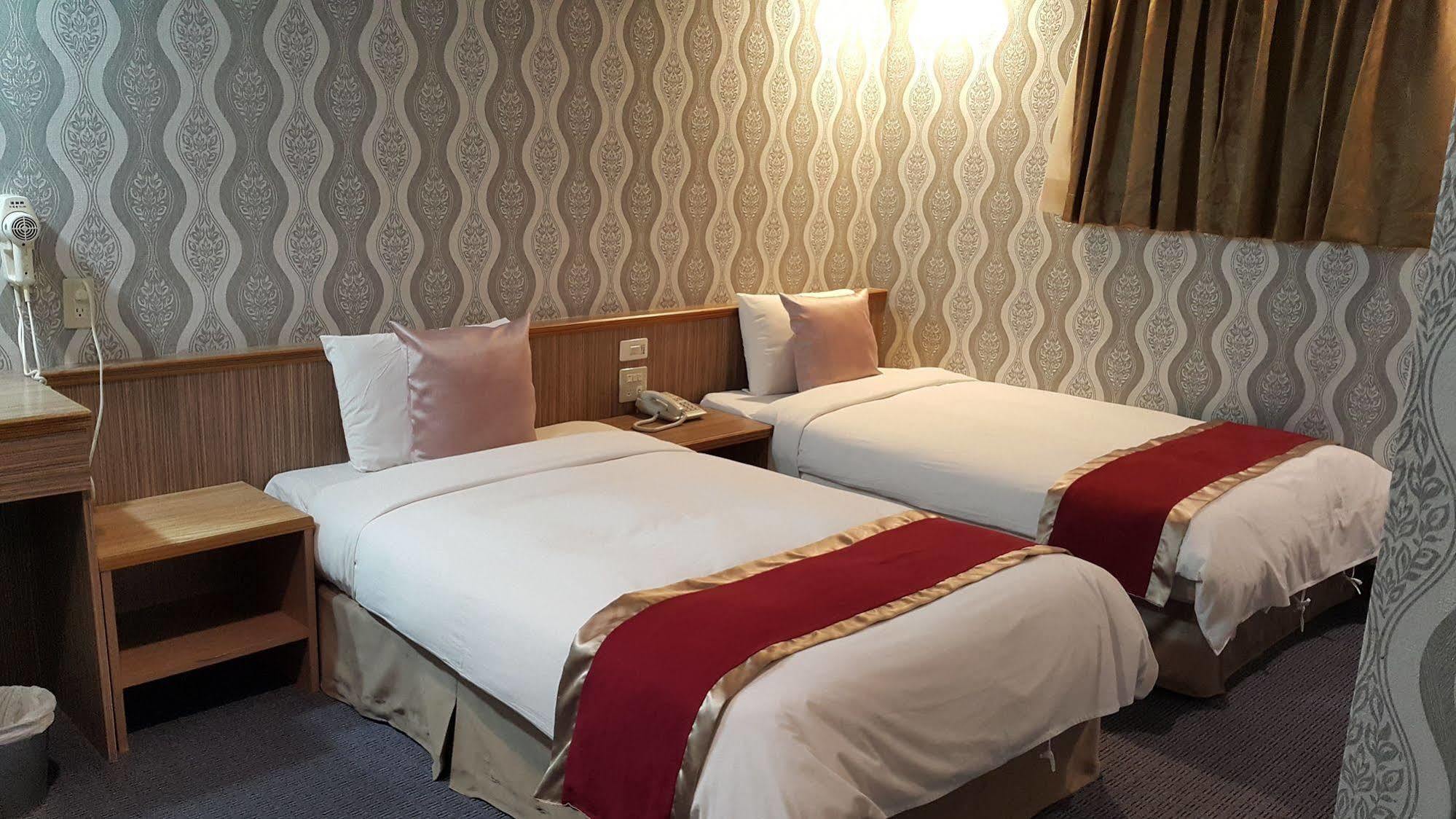 Mei Hua Hotel Гаосюн Экстерьер фото